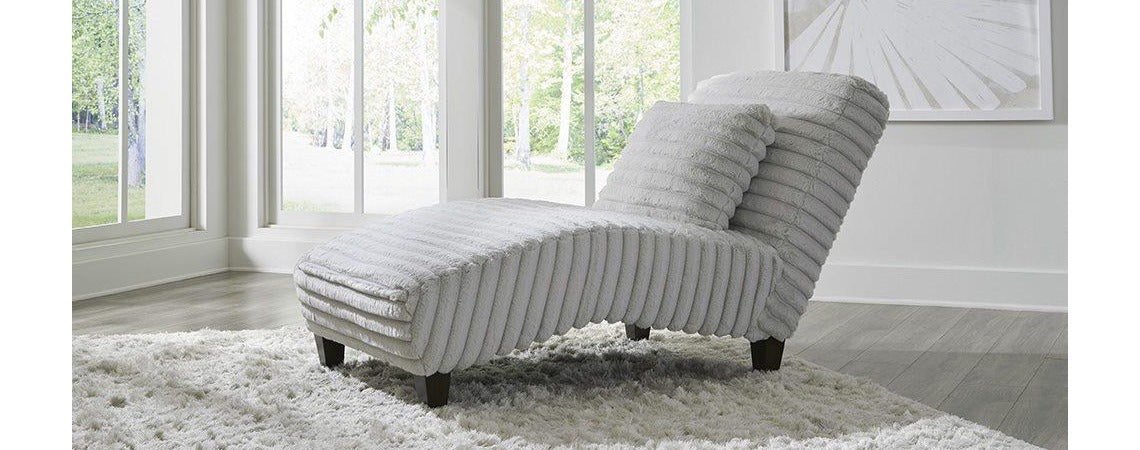 Chaise Lounge